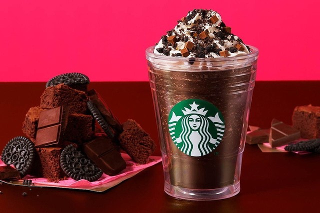 rt 27日より スタバの新作 チョコレート オン ザ チョコレート フラペチーノ 登場 21年のバレンタインシーズン限定ドリンクの第2弾